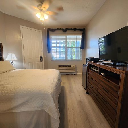 1 Bed 1 Bath At Img Near Beach Bradenton Extérieur photo