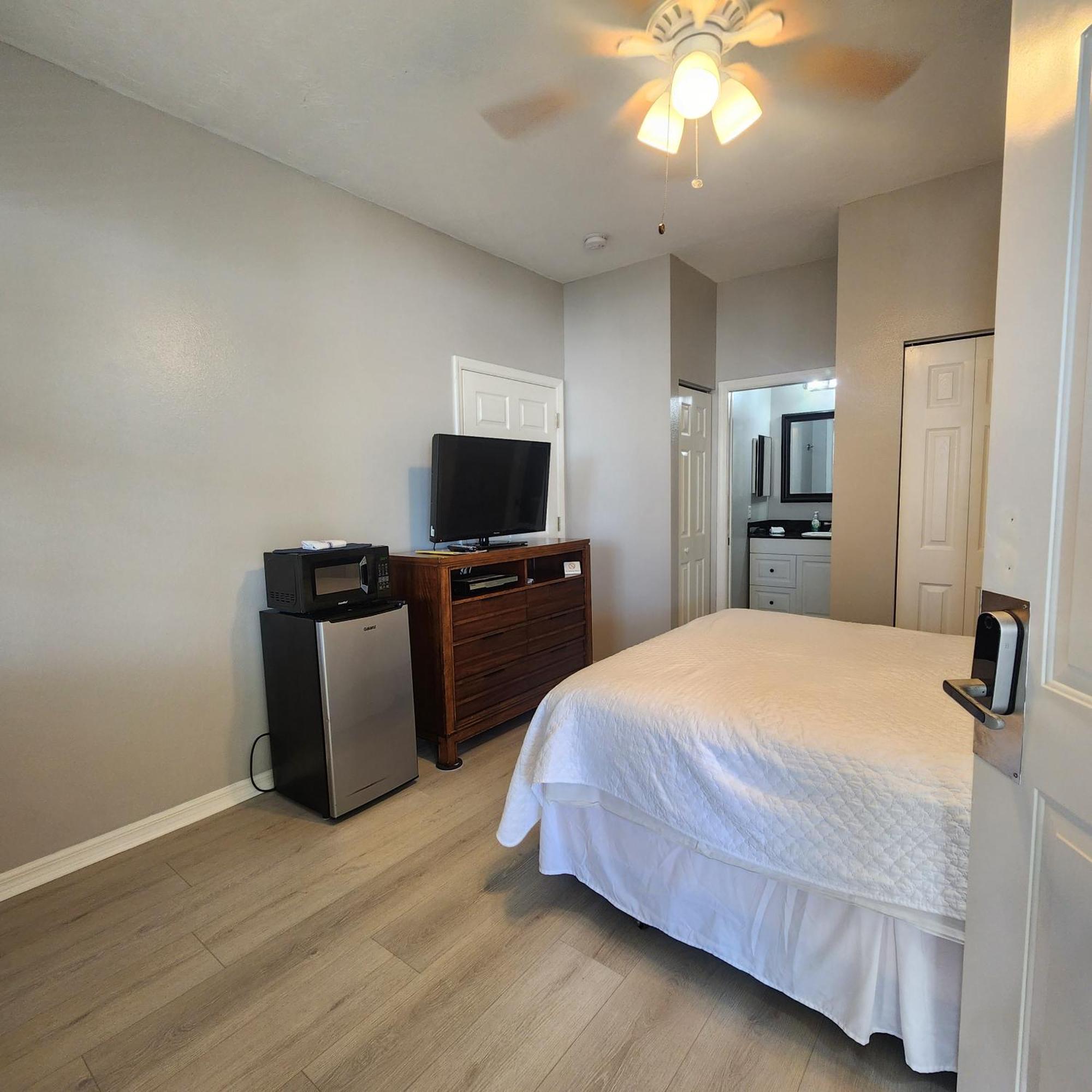1 Bed 1 Bath At Img Near Beach Bradenton Extérieur photo