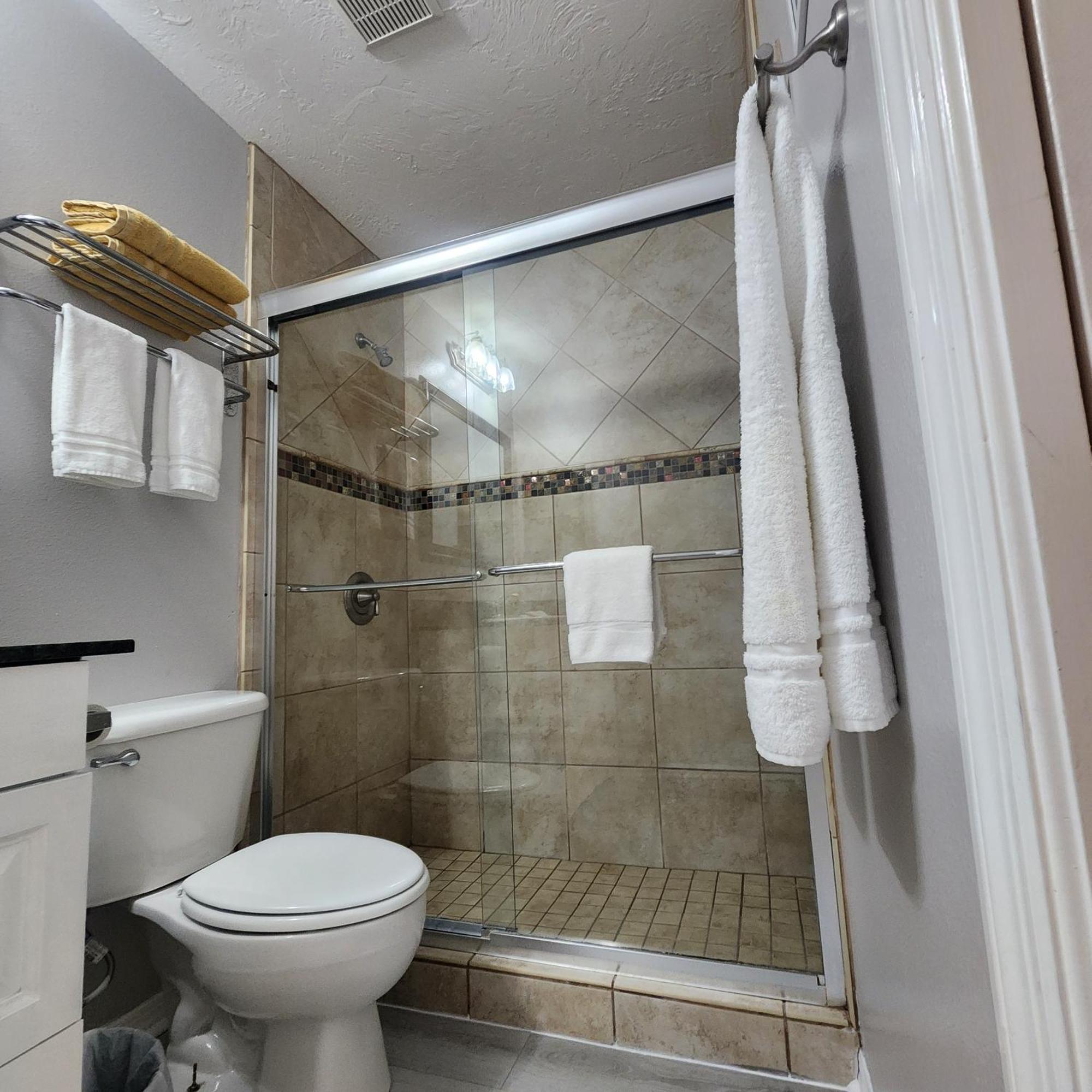 1 Bed 1 Bath At Img Near Beach Bradenton Extérieur photo